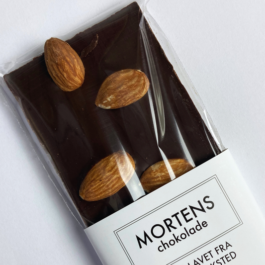 Mørk chokolade med hele mandler
